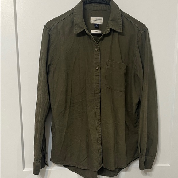 Universal Thread Sage Green Relaxed Fit Shirt - Picture 1 of 5